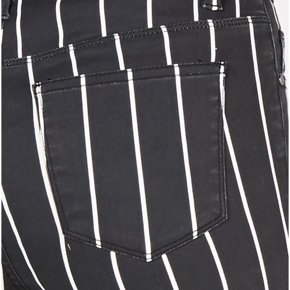Tinseltown NWT High Rise Soft Stretch Skinny Jeans Blue & White Striped - Picture 6 of 11